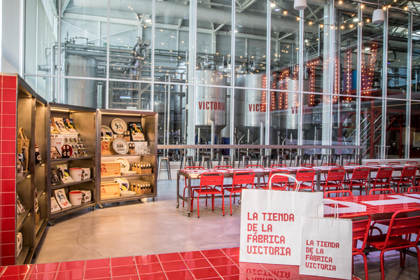 2019: La Fábrica de Cervezas Victoria estrena tienda