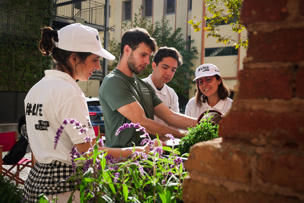 L'Ajuntament de Barcelona reconeix el compromís de Damm amb la biodiversitat