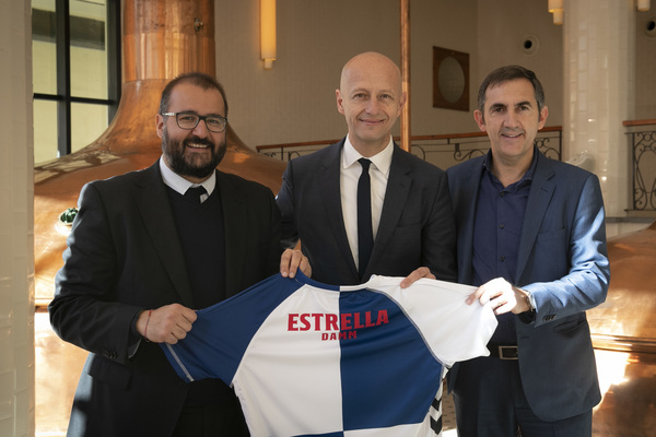 Estrella Damm y el CE Sabadell FC renuevan hasta 2021