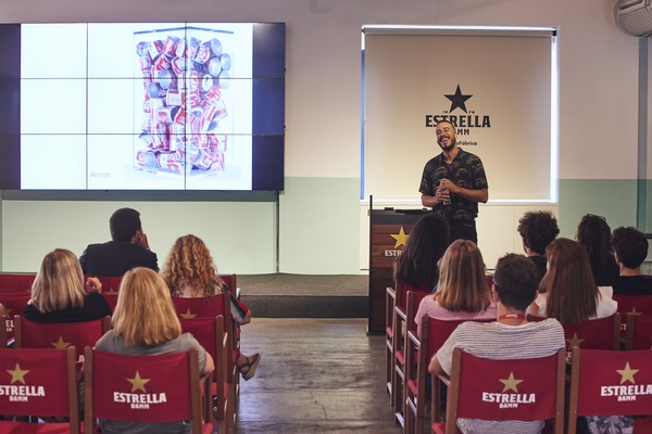 La Fundació MACBA imparteix un curs d’art per als col·laboradors i col·laboradores de Damm