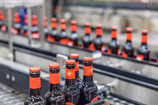 Damm recibe la medalla de oro de EcoVadis por su compromiso con la sostenibilidad