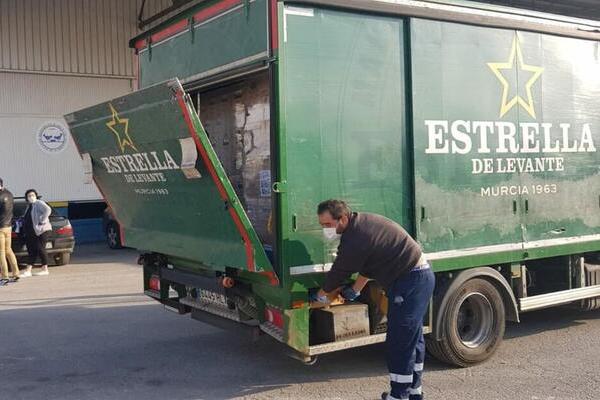 Estrella de Levante continúa ofreciendo su ayuda