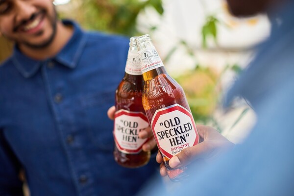 Damm adquiere la cerveza británica Old Speckled Hen