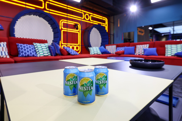 Hay OT, hay Nestea: la marca de té favorita de los españoles se cuela en la Academia de Operación Triunfo
