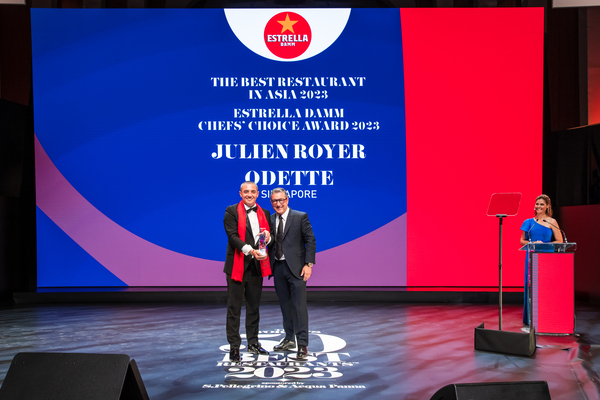 El chef Julien Royer gana el Estrella Damm Chefs’ Choice Award 2023
