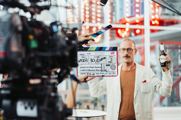 Victoria llança el ‘Curs de cinema per a cervesers’