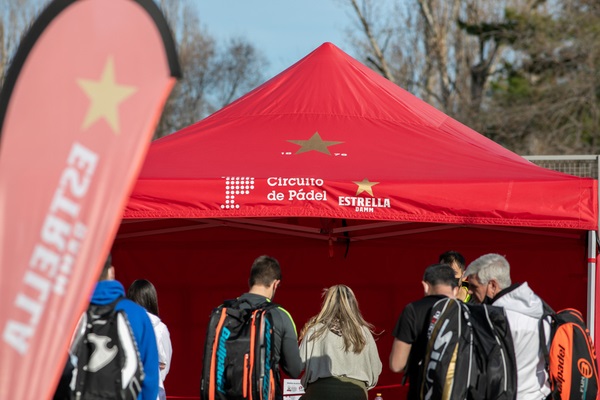 The 2021 Estrella Damm Paddle Tennis Circuit has begun