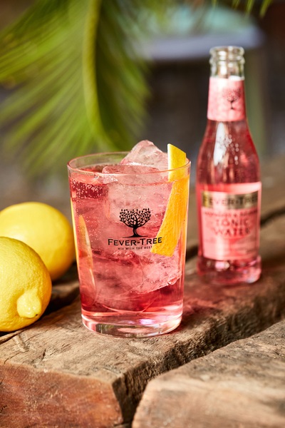 Fever-Tree lanza su nueva tónica Raspberry & Rhubarb Tonic Water