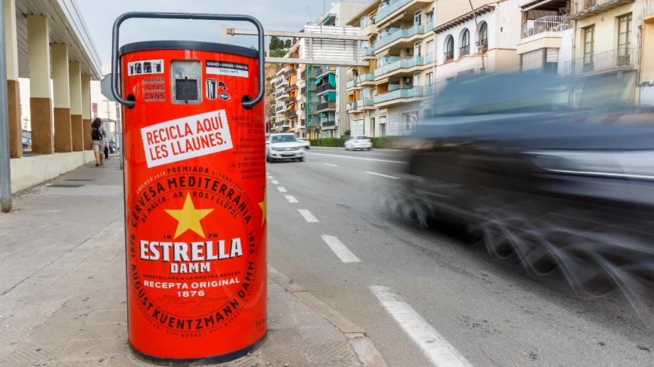 máquina para chafar latas